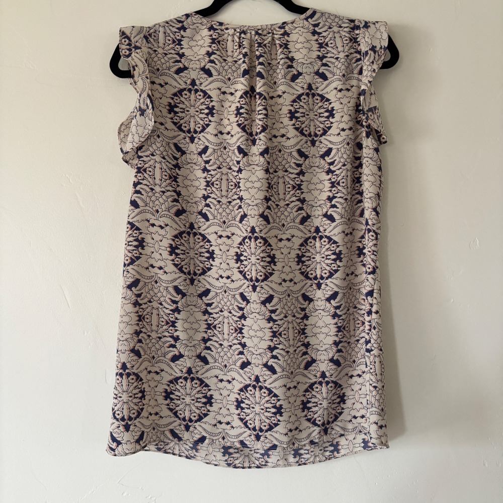 Cabi Style 3074 Blue and Cream Flutter Sleeve Damask Blouse Small - Picture 4 of 8